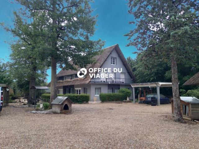 Maison 12 pièces 470 m²