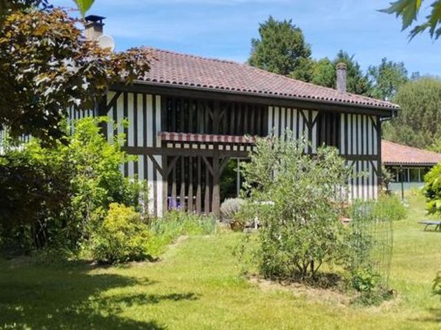 Maison 12 pièces 477 m²