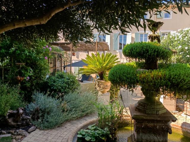 Maison 12 pièces 483 m²