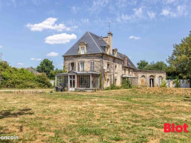Maison 12 pièces 400 m²
