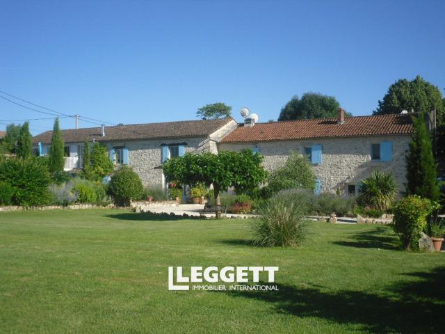 Maison 12 pièces 400 m²