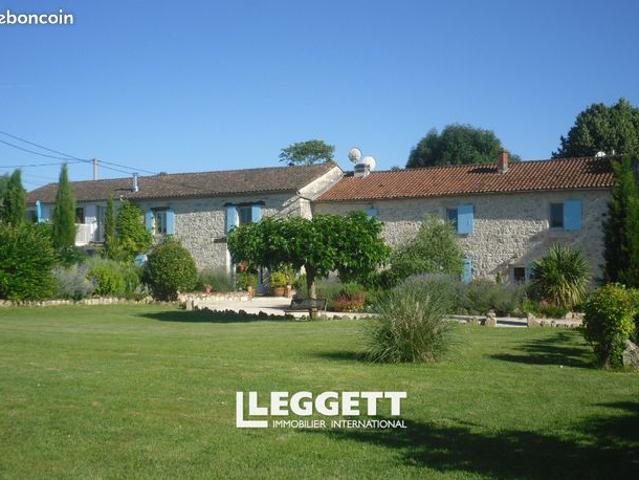 Maison 12 pièces 400 m²
