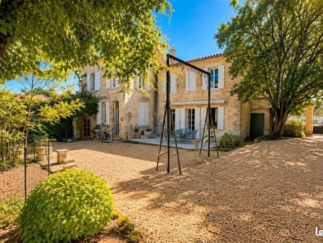 Maison 12 pièces 404 m²