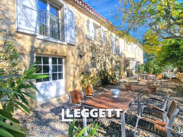 Maison 12 pièces 415 m²