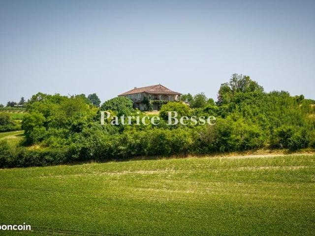 Maison 12 pièces 422 m²