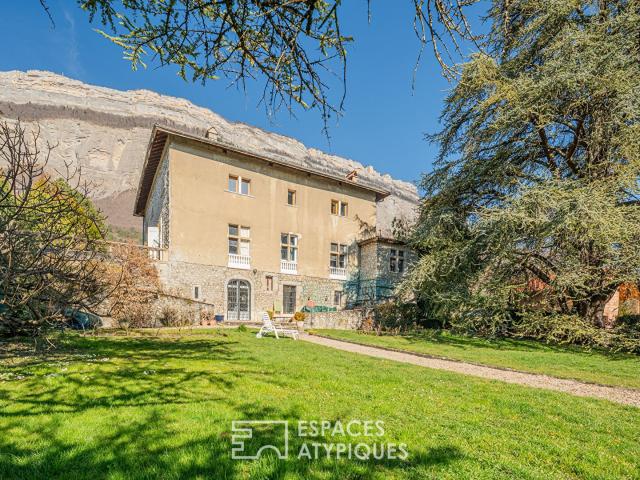Maison 12 pièces 425 m²
