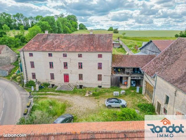 Maison 12 pièces 430 m²