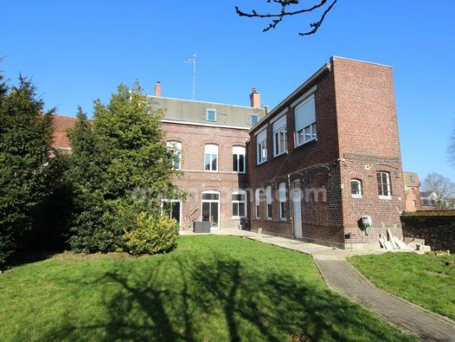 Maison 12 pièces 431 m²