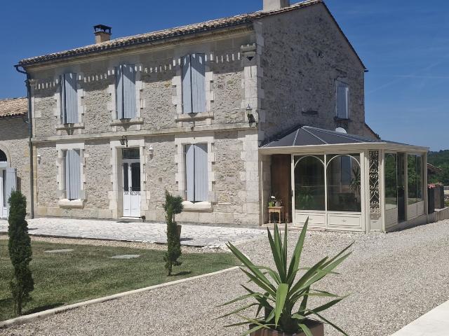 Maison 12 pièces 437 m²