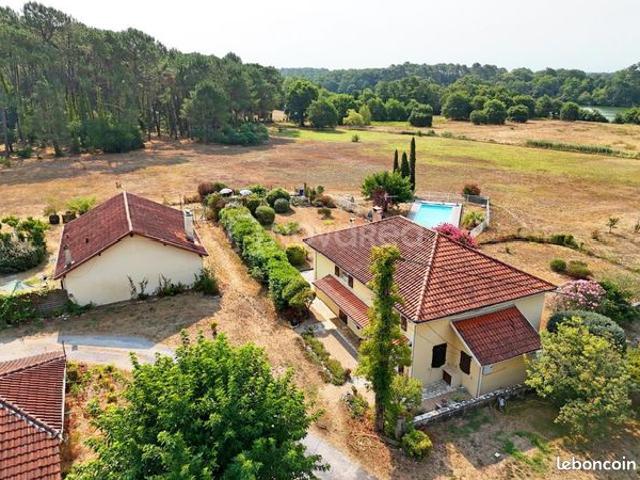Maison 12 pièces 550 m²
