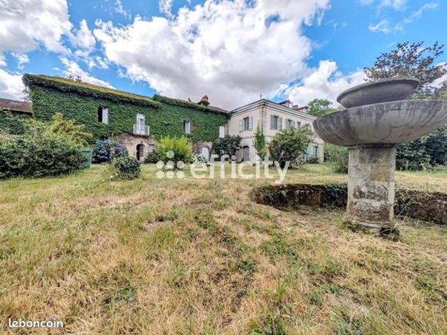 Maison 12 pièces 554 m²