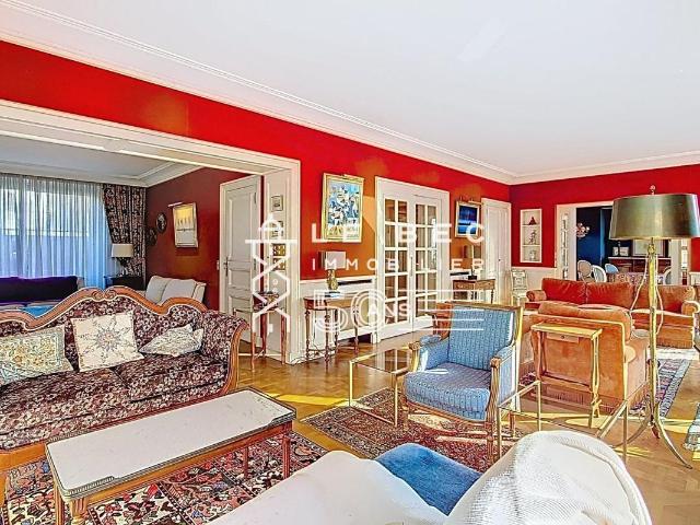 Maison 12 pièces 500 m²