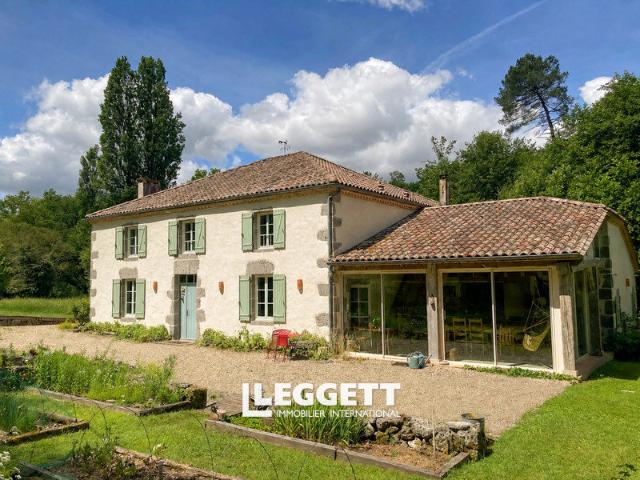 Maison 12 pièces 504 m²
