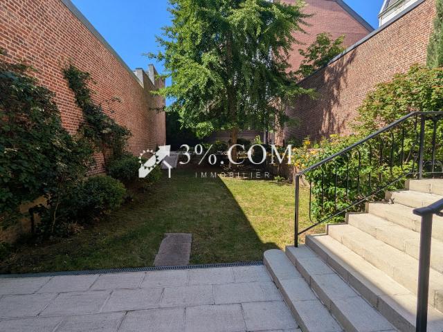 Maison 12 pièces 530 m²