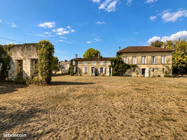 Maison 12 pièces 536 m²