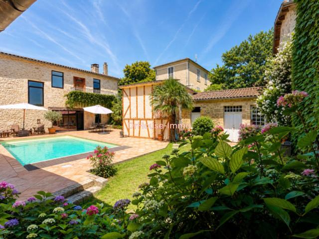 Maison 12 pièces 600 m²
