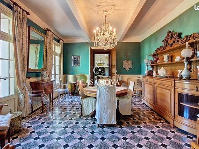 Maison 12 pièces 608 m²