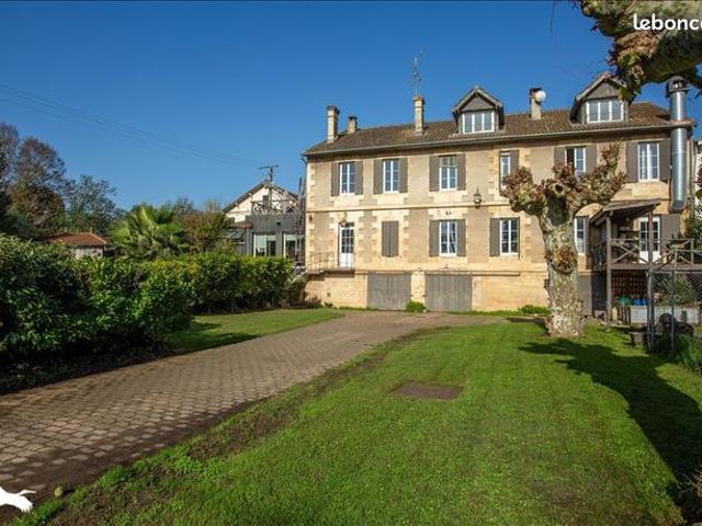 Maison 12 pièces 714 m²