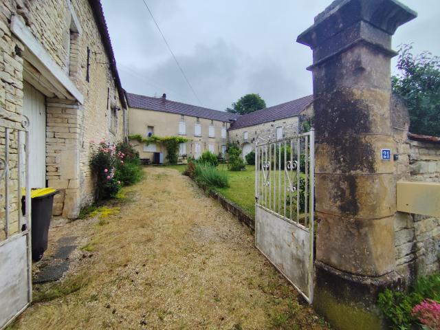 MAISON 134m2 située à GLAND