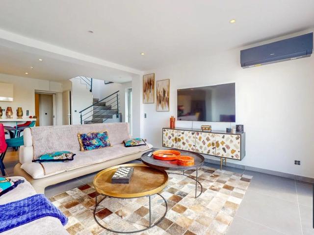 Maison, 135 m² à louer à Millery 69390