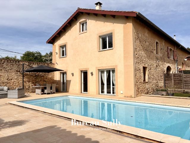 Maison 136 m2 4 chambres terrasse piscine jardin proche Arnas 69400