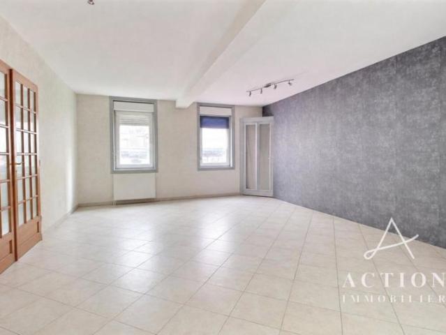 Maison 136 m² 3 chambres Jardin 480m² Spacieuse et beau potentiel