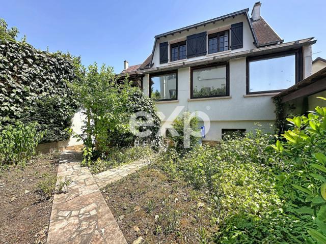 Maison 137m2 avec sous sol total et jardin, Saint Denis Mutualit