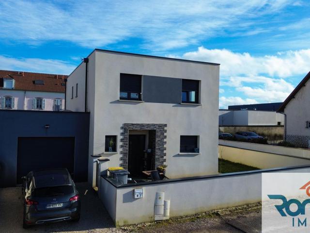 Maison 137M2 Environ / 7 Pieces / 4 Chambres / Terrain 319M2 137m² Is sur Tille