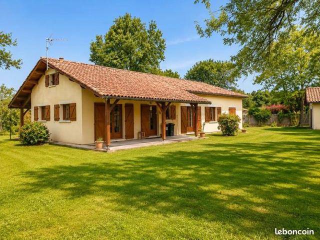 Maison 130 m² Mios