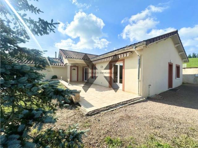 MAISON 133m2 habitable 3 chambres Piscine Jardin