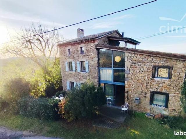 Maison 13 pièces 168 m²