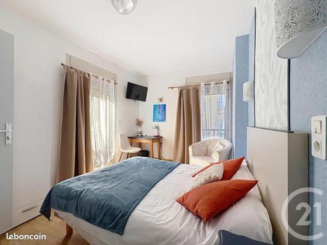 Maison 13 pièces 174 m²