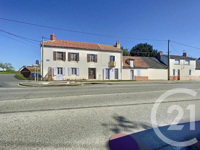 Maison 13 pièces 137 m²