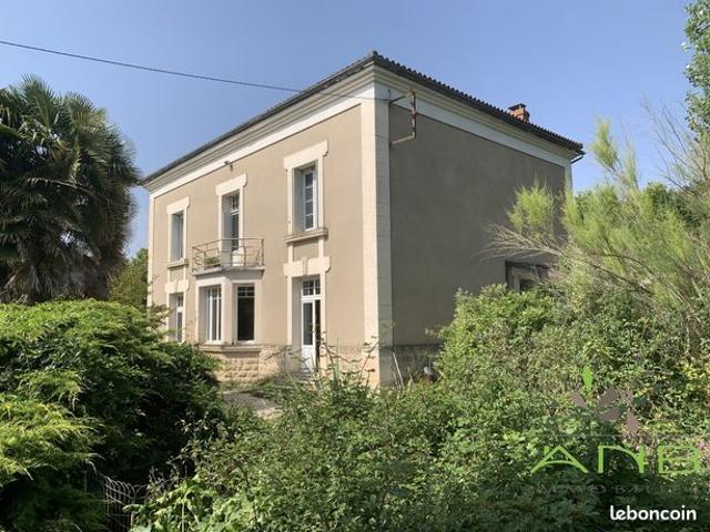 Maison 13 pièces 250 m²