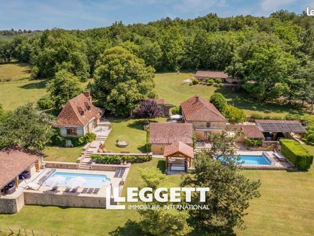 Maison 13 pièces 251 m²