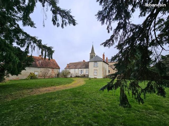 Maison 13 pièces 255 m²