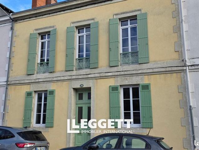 Maison 13 pièces 260 m²