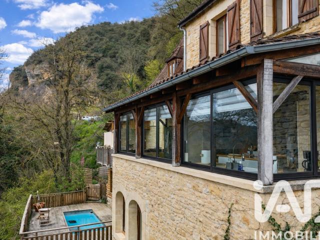 Maison 13 pièces 265 m²