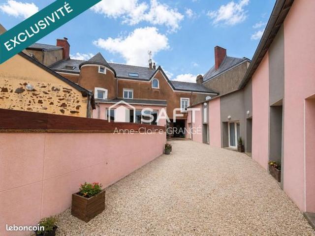 Maison 13 pièces 275 m²