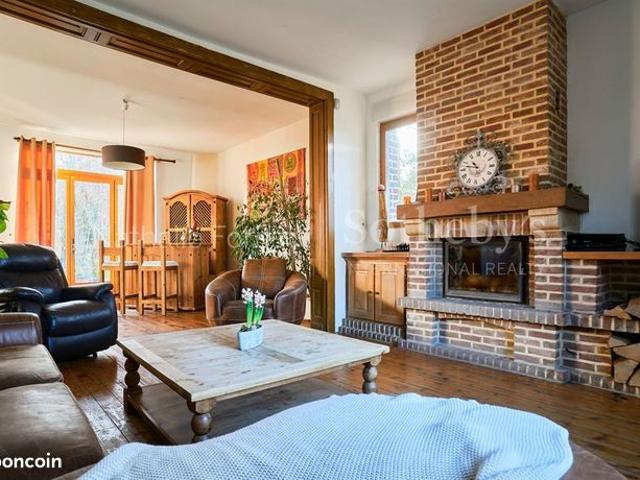 Maison 13 pièces 276 m²