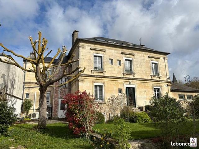 Maison 13 pièces 283 m²