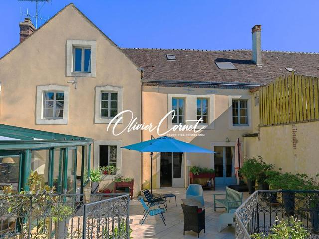 Maison 13 pièces 283 m²