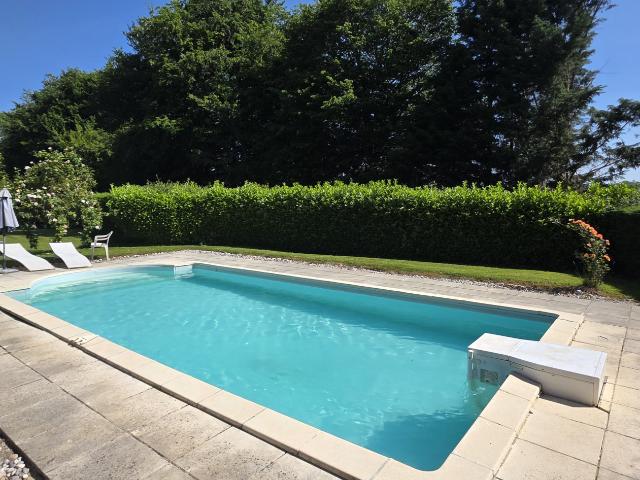 Maison 13 pièces 294 m²