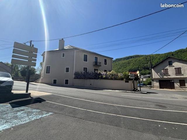 Maison 13 pièces 204 m²