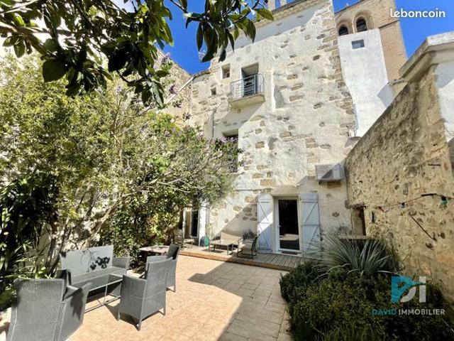 Maison 13 pièces 214 m²