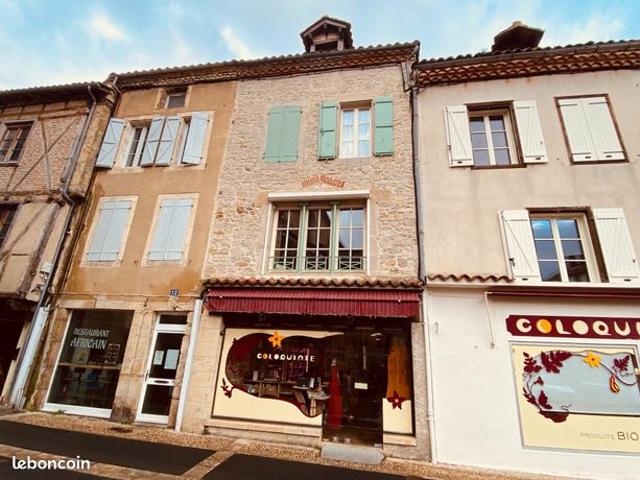 Maison 13 pièces 220 m²