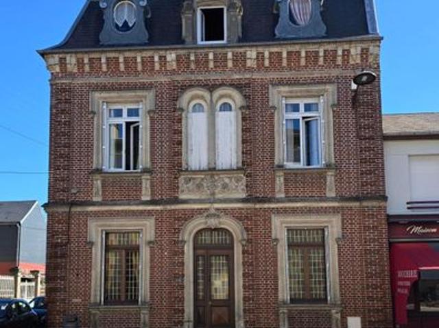 Maison 13 pièces 221 m²