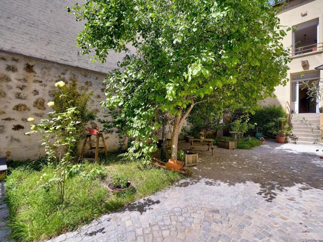 Maison 13 pièces 225 m²