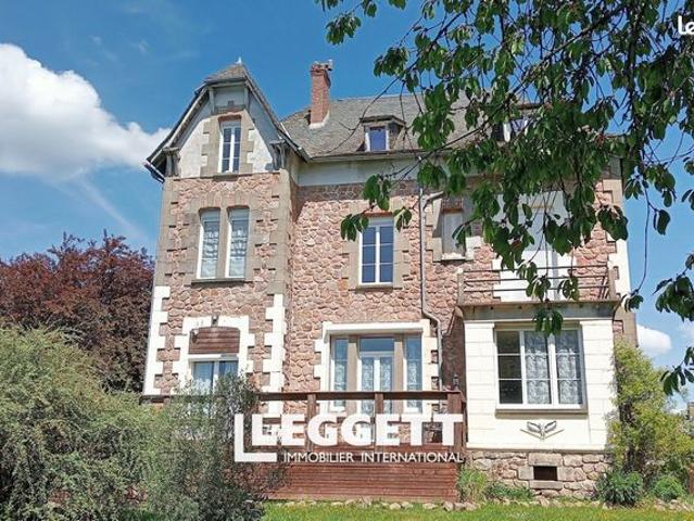 Maison 13 pièces 235 m²