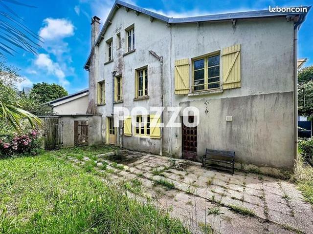 Maison 13 pièces 235 m²